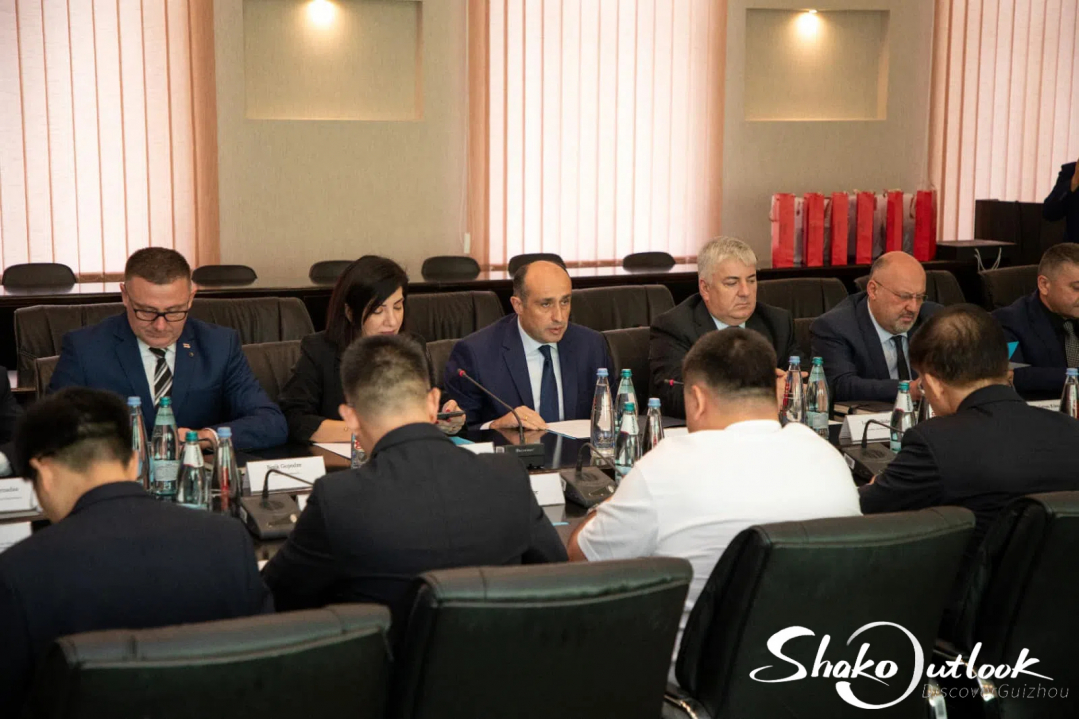 Levan Zalkaliani, the vice-governor of Imereti, Georgia hosted a high-ranking delegation from Guizhou Province, China 格魯吉亞伊梅列季州副州長(zhǎng)萊萬(wàn)·扎爾卡利亞尼接待了來(lái)自中國(guó)貴州的代表團(tuán).jpg